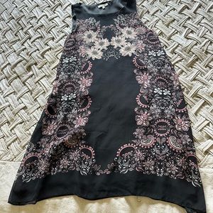 Max studio sleeveless print swing top size S